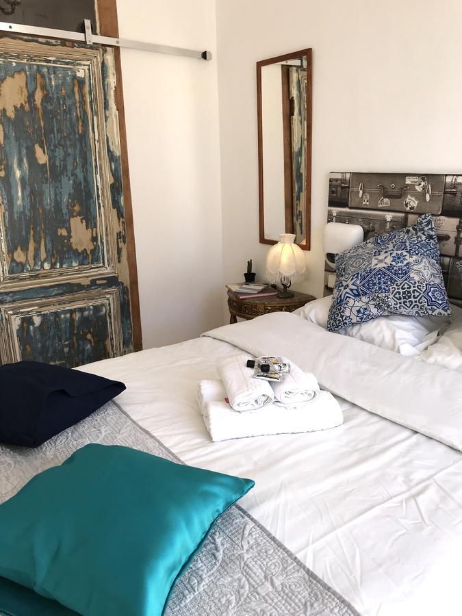 Alfama Patio Apartments Lisbon Bagian luar foto