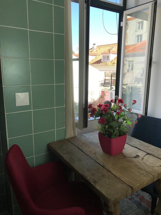 Alfama Patio Apartments Lisbon Bagian luar foto