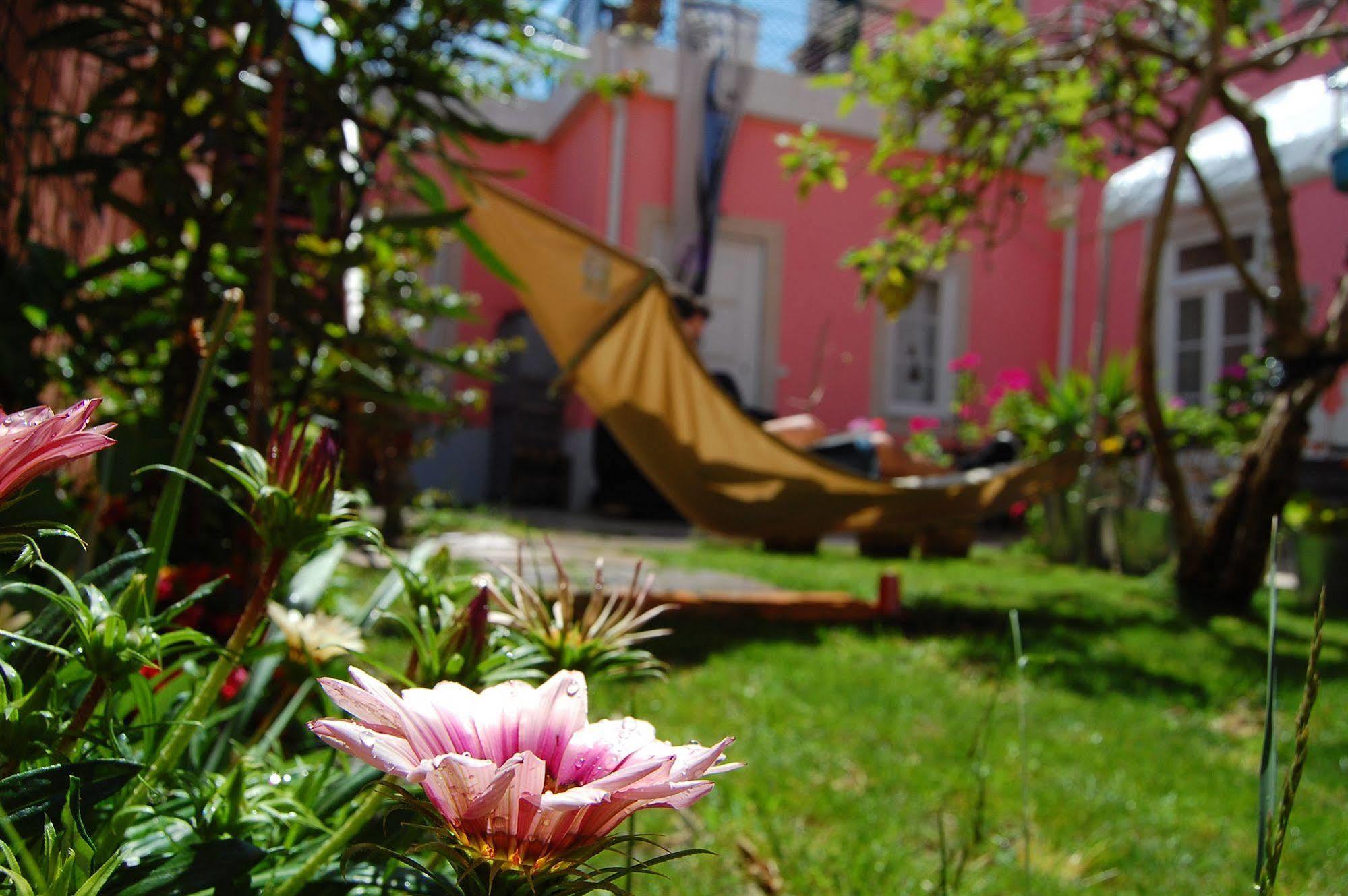 Alfama Patio Apartments Lisbon Bagian luar foto